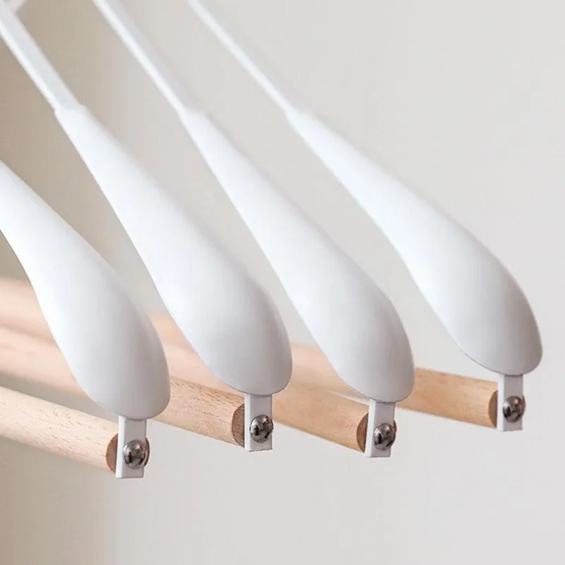 Chic Wooden Hanger Set with Wide Shoulders for Stylish Closet Storage