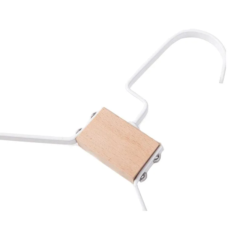 Chic Wooden Hanger Set with Wide Shoulders for Stylish Closet Storage